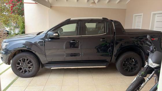 FORD RANGER 3.2 LIMITED 4X4 CD 20V DIESEL 4P AUTOMÁTICO FORD RANGER 3.2 LIMITED 4X4 CD 20V DIESEL 4P AUTOMÁTICO